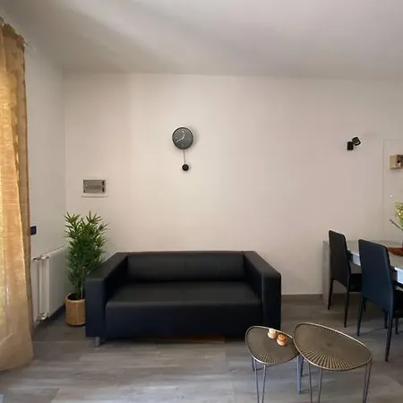 Tra E Volterra Apartment *